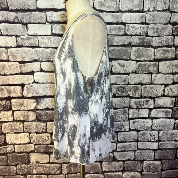 Chico's NWT Gray, Silver & White Tank Size XL - Picture 4 of 9